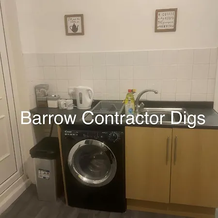 Pensjonat Contractor Digs, Serviced Accommodation, From