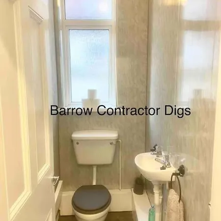 Contractor Digs, Serviced Accommodation, From Pensjonat