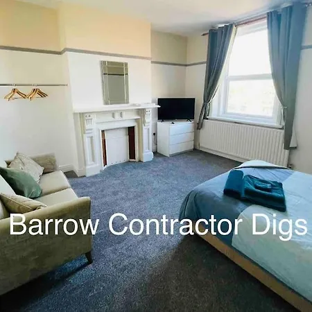 Contractor Digs, Serviced Accommodation, From *