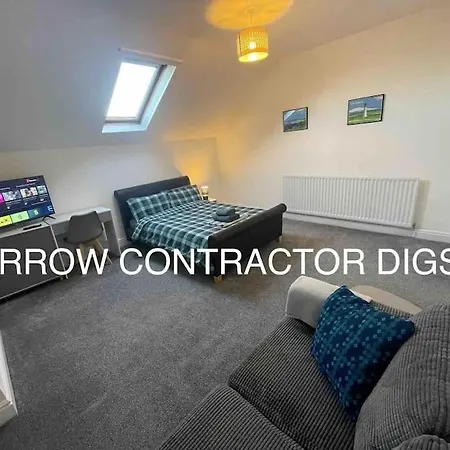 Guest house Contractor Digs, Serviced Accommodation, From *